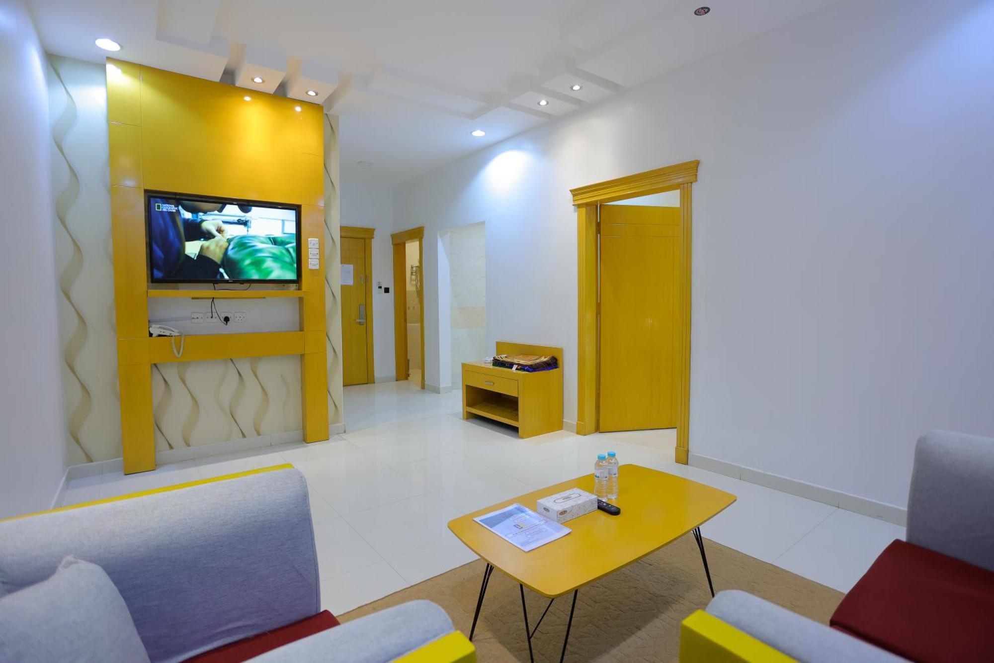 Aparthotel هوستا الملقا Riad Exterior foto
