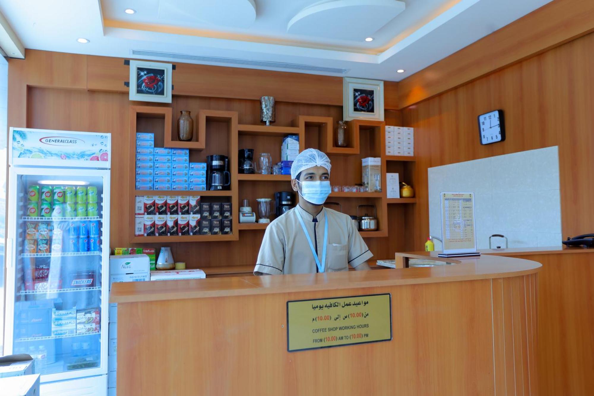 Aparthotel هوستا الملقا Riad Exterior foto