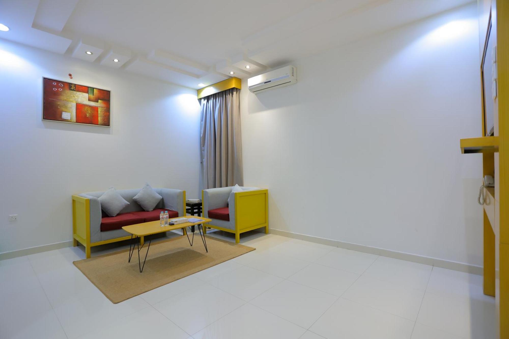 Aparthotel هوستا الملقا Riad Exterior foto