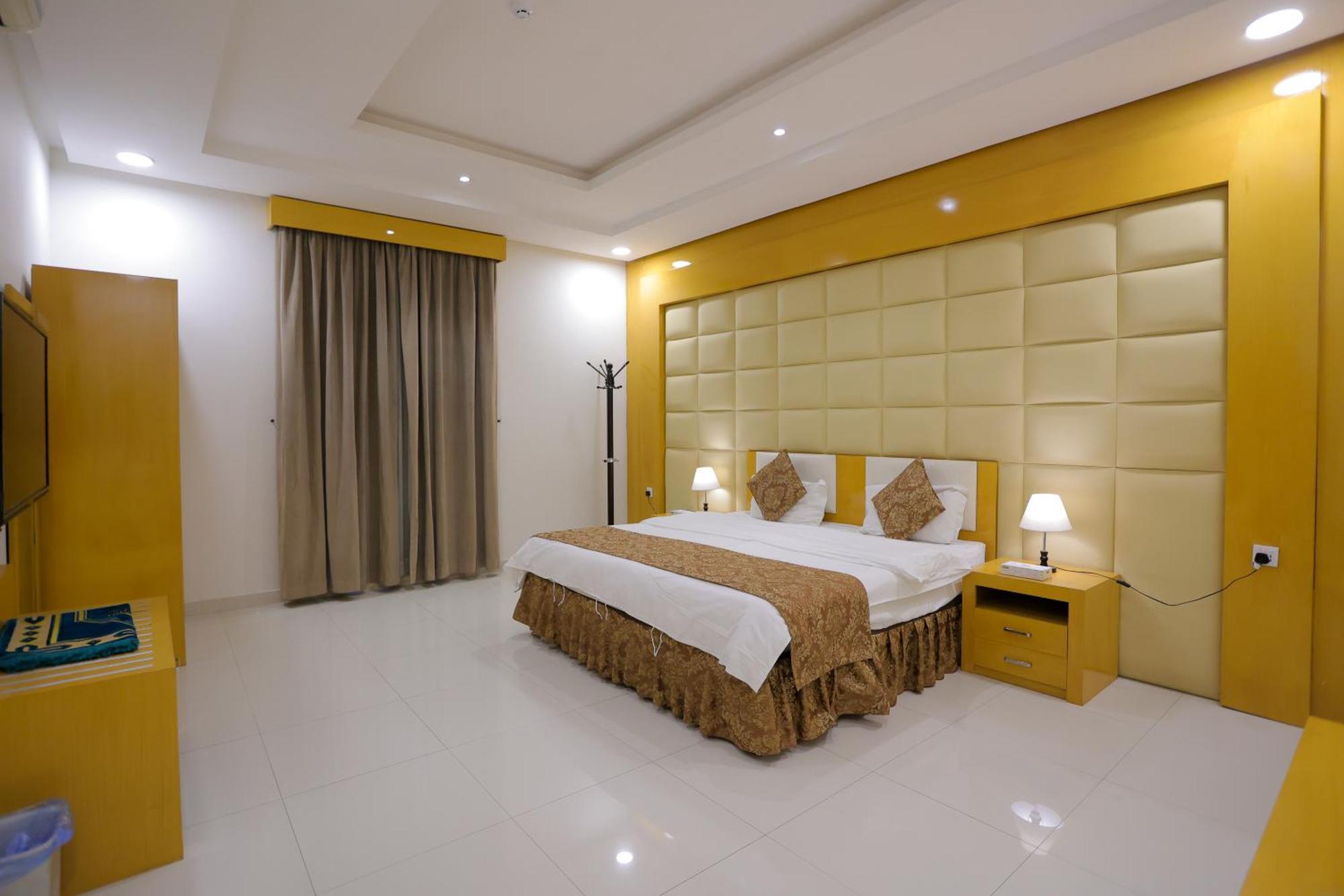 Aparthotel هوستا الملقا Riad Exterior foto